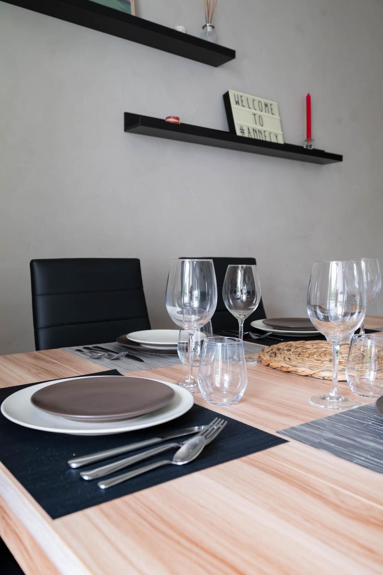 Appartement Cosy 6 Pers Pres Du Lac Avec Garage อานซี ภายนอก รูปภาพ